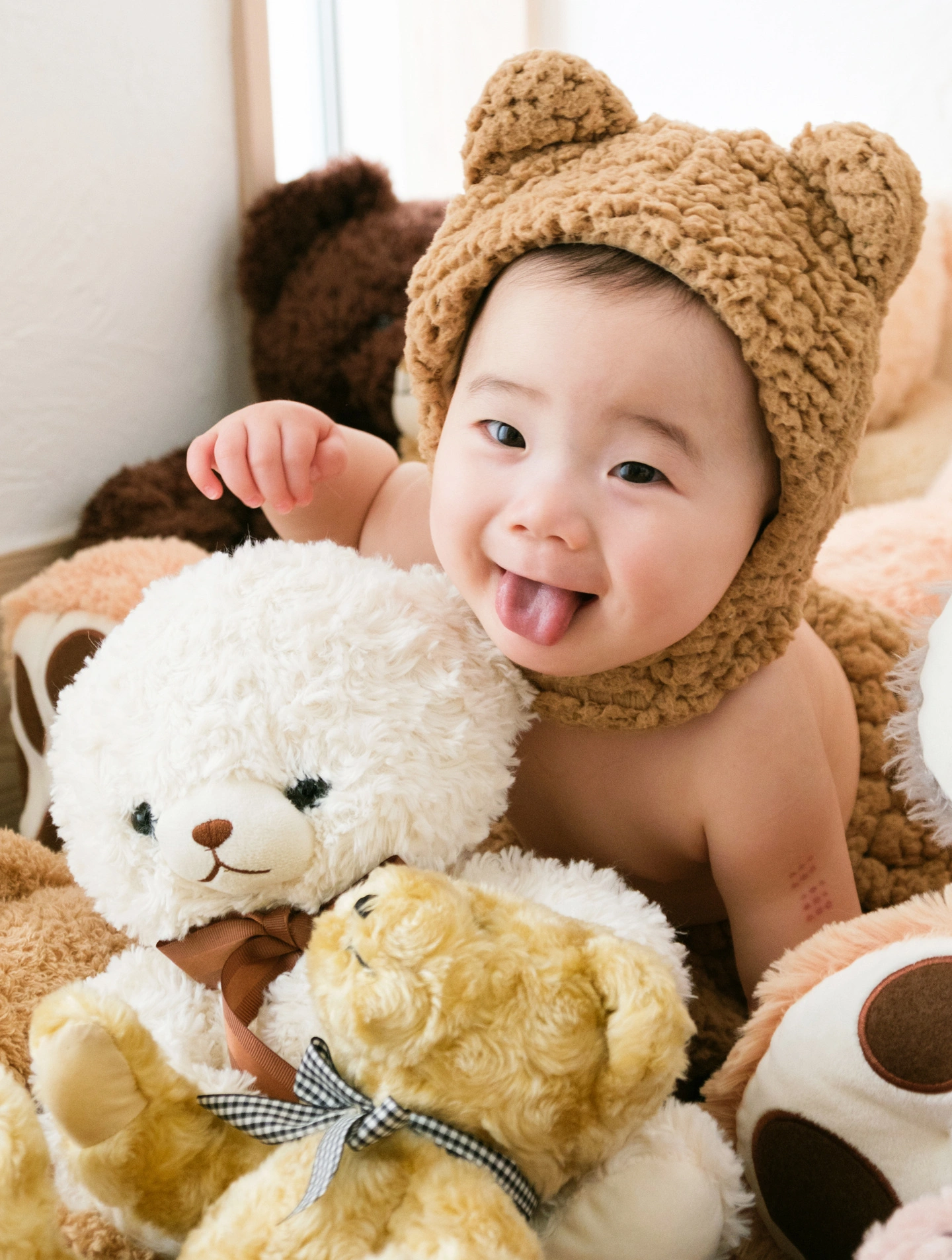 くまの着ぐるみで撮影した子どもの写真 6