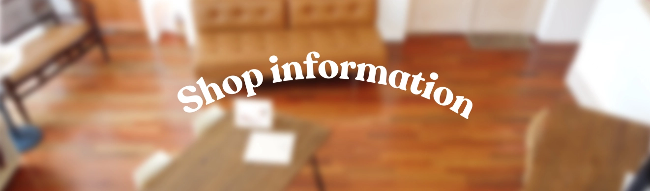 佐直写真館の店内を背景にした、Shop informationのご案内